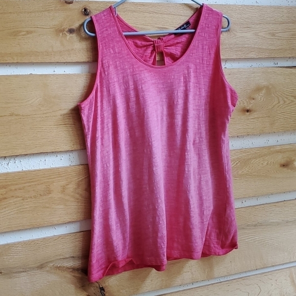 Last Chance CHARLIE B Peephole Tied Back Sleeveless Sz. XL Pink T-shirt - Picture 1 of 5